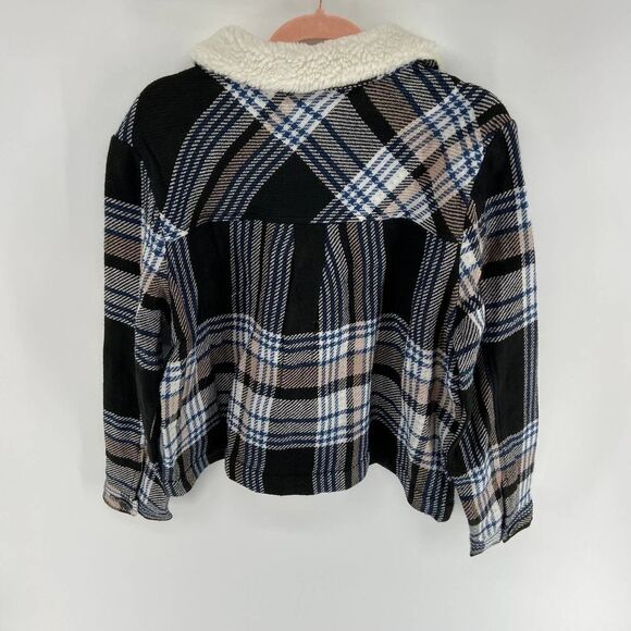 Susina Faux Shearling Collar Black White Plaid Cropped Jacket Womens L NWT - Picture 2 of 7